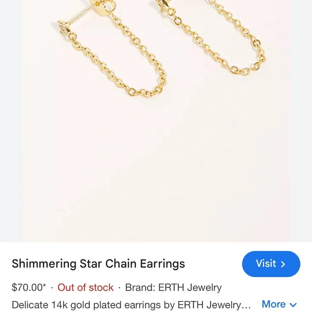 NWOT Gold Shimmering Star Chain Earrings OS